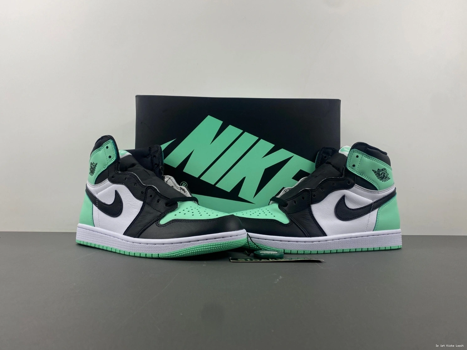 Air High DZ5485-130 OG Retro Glow 1 Jordan Green 0329